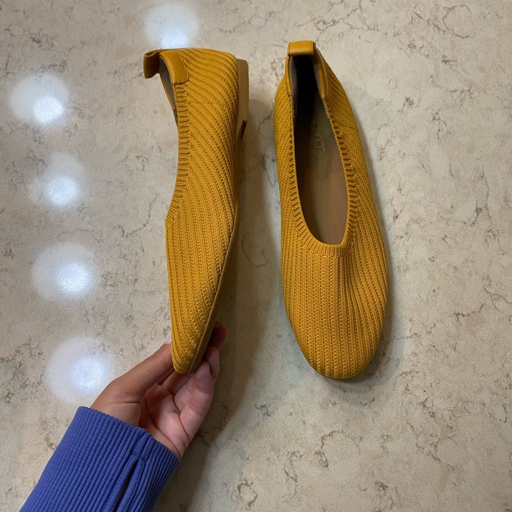 NWOB Everlane Reknit yellow flats, size 10